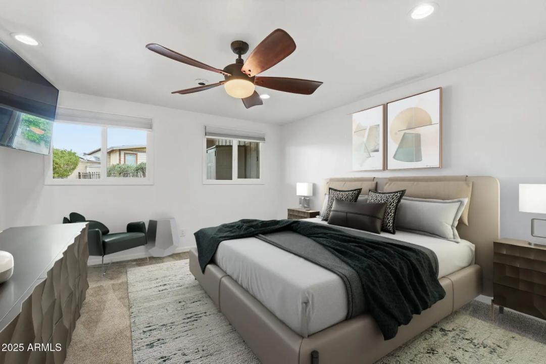 Real Estate Picture 16