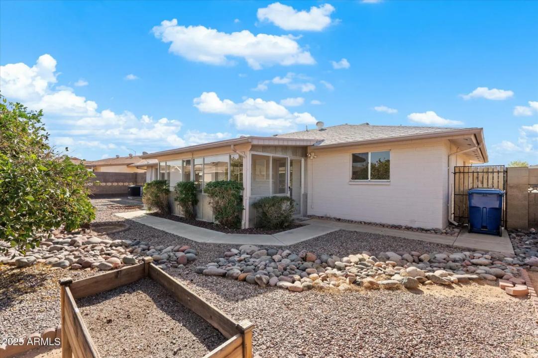 Real Estate Picture 19