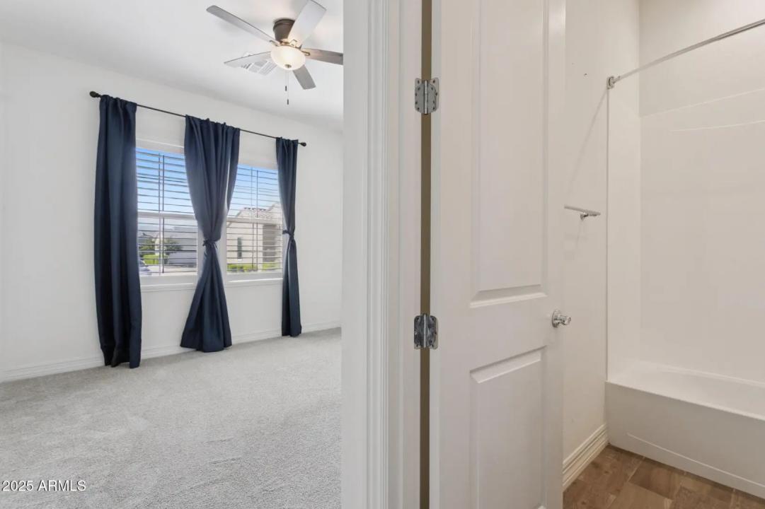 Real Estate Picture 23