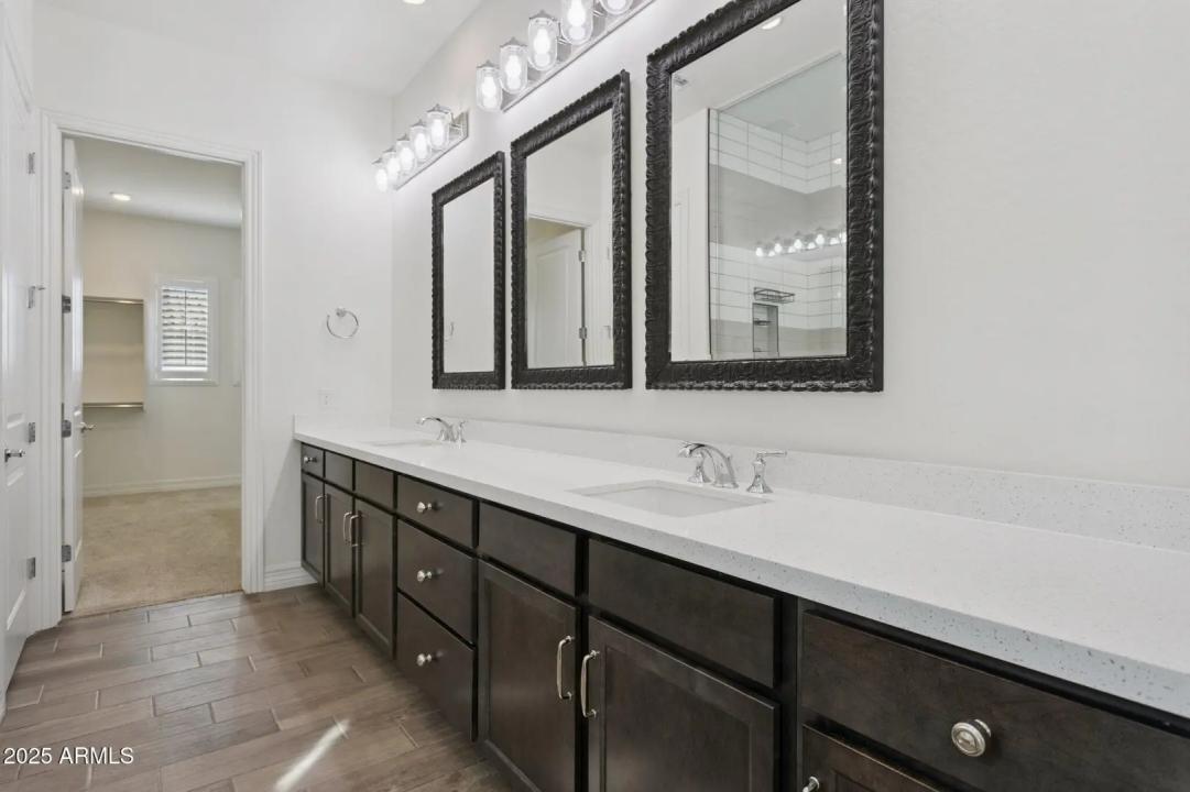 Real Estate Picture 18