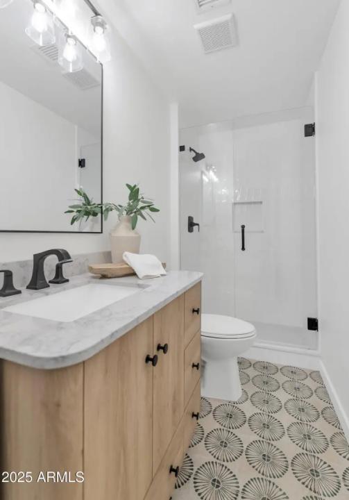 Real Estate Picture 16