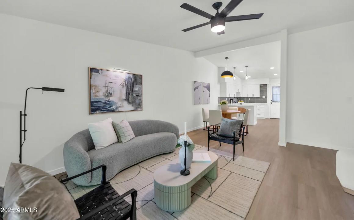 Real Estate Picture 4