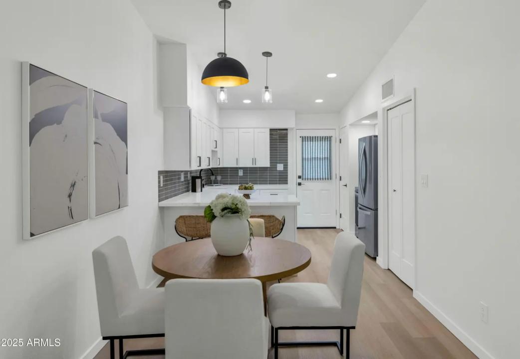 Real Estate Picture 6