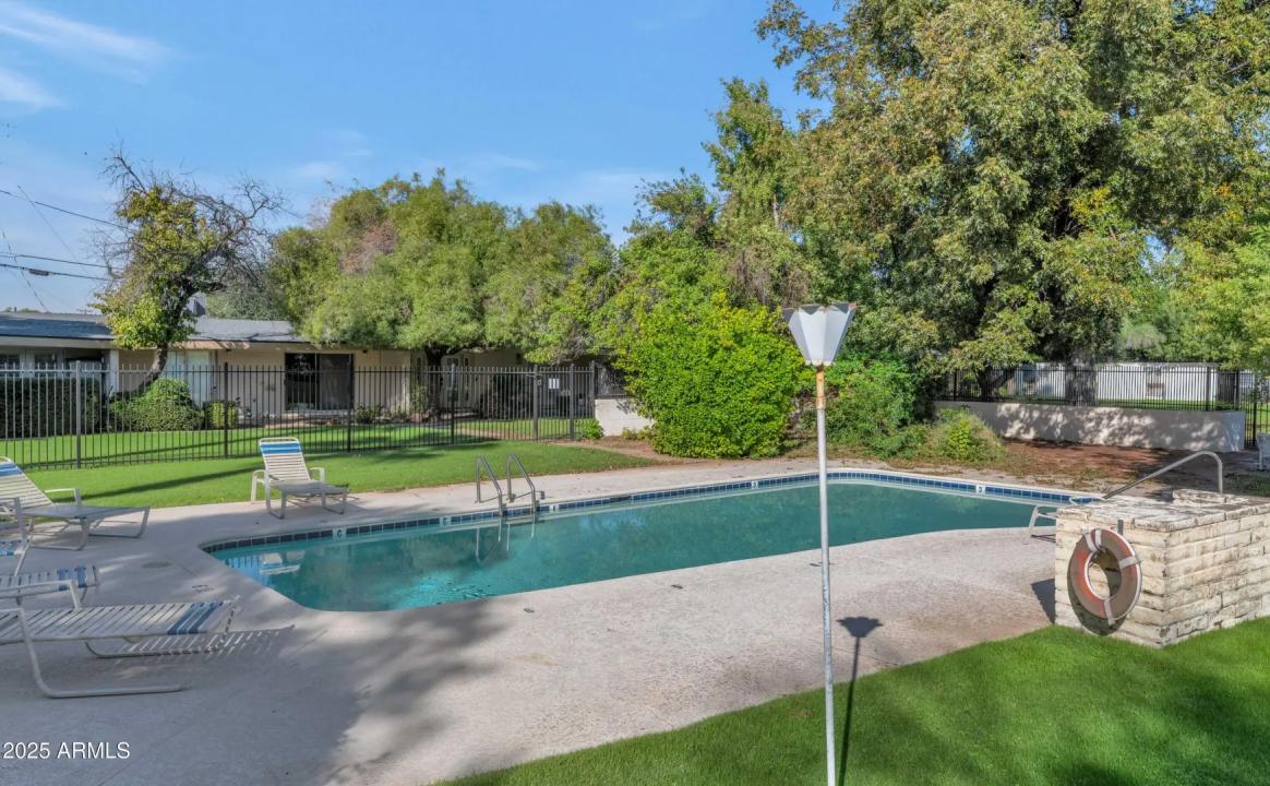 Real Estate Picture 21