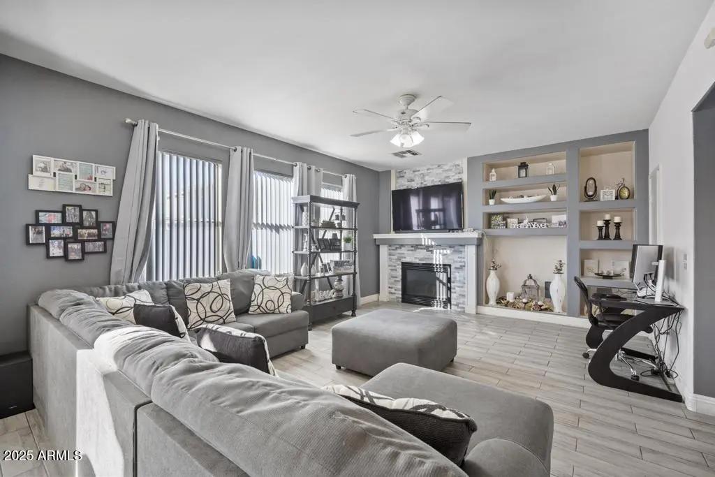 Real Estate Picture 10