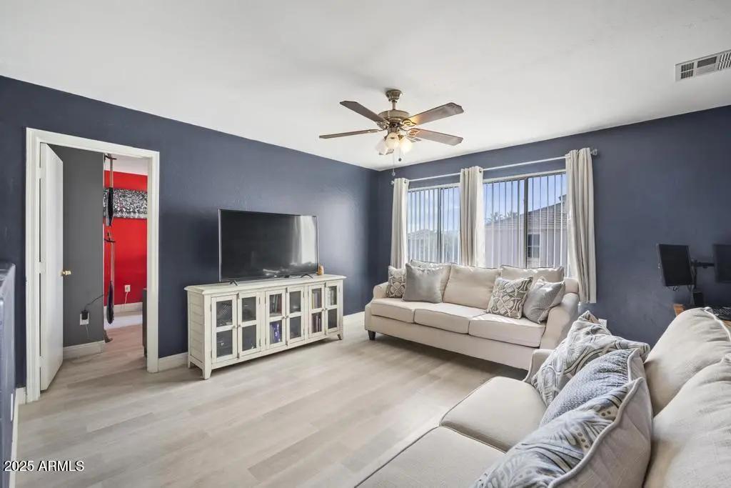 Real Estate Picture 15