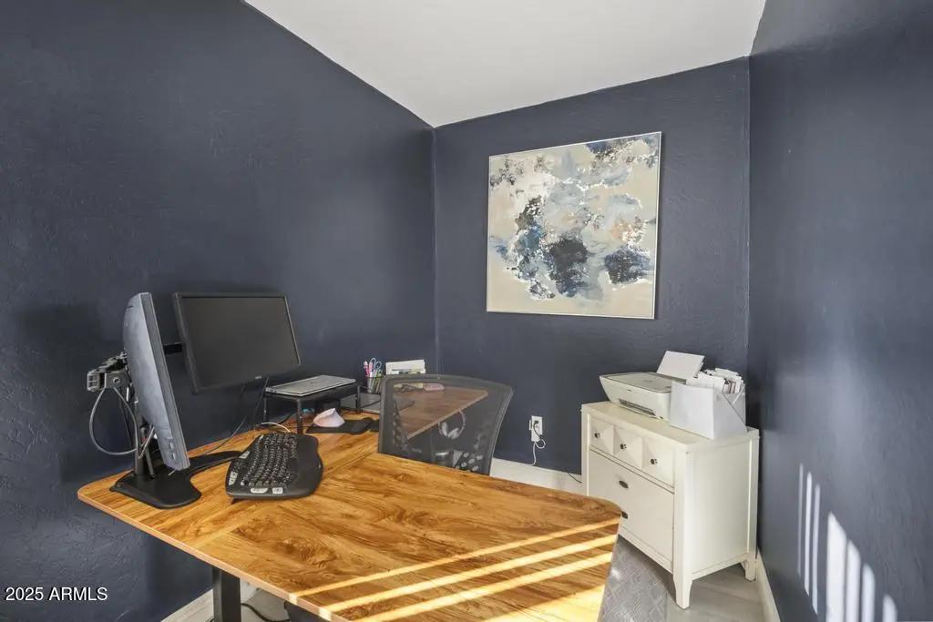 Real Estate Picture 17