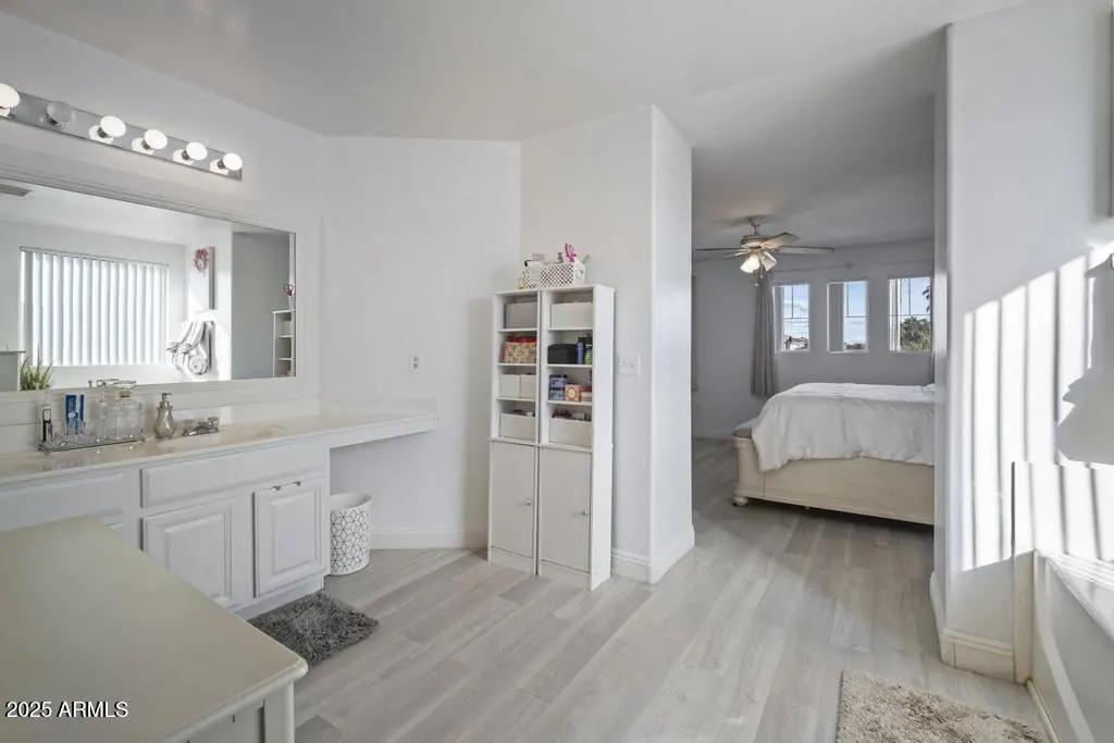 Real Estate Picture 27