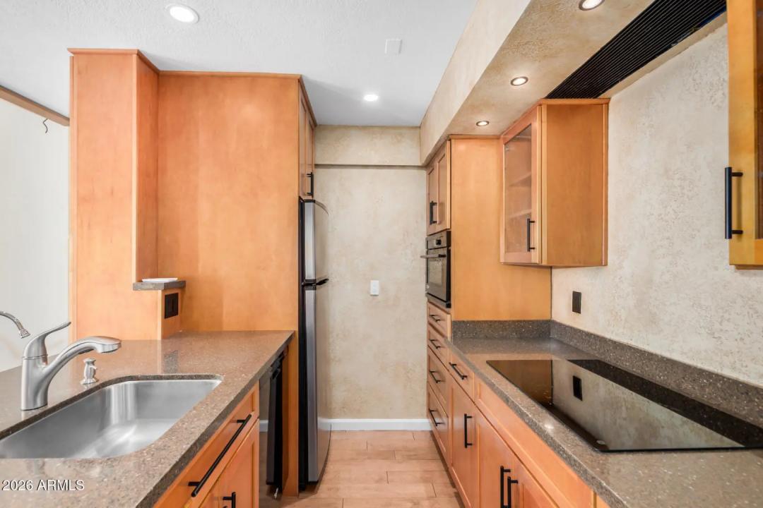 Real Estate Picture 15