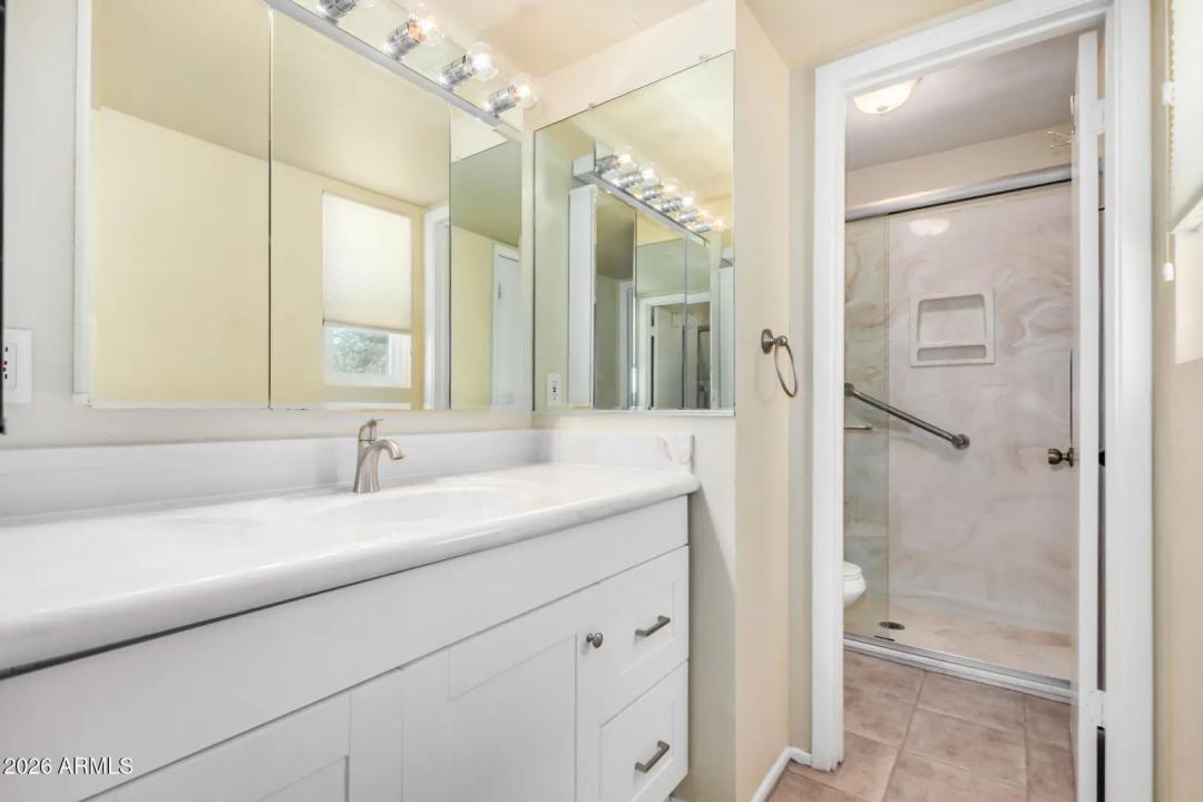 Real Estate Picture 19