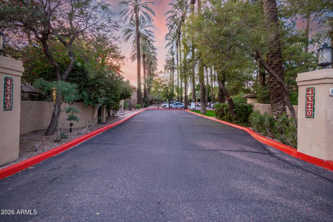 4540 N 44TH Street 46 Phoenix AZ 85018