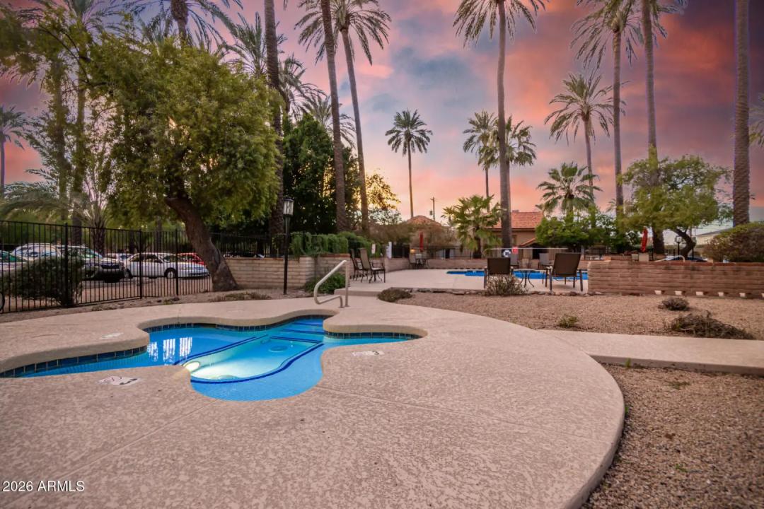 Real Estate Picture 24