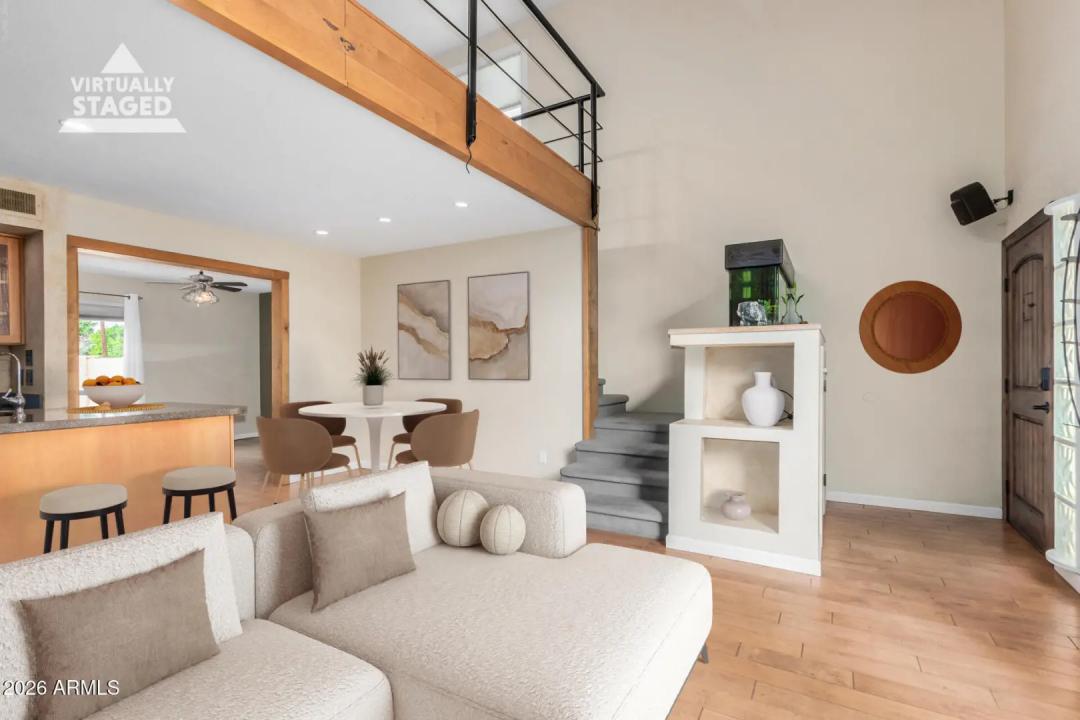 Real Estate Picture 5