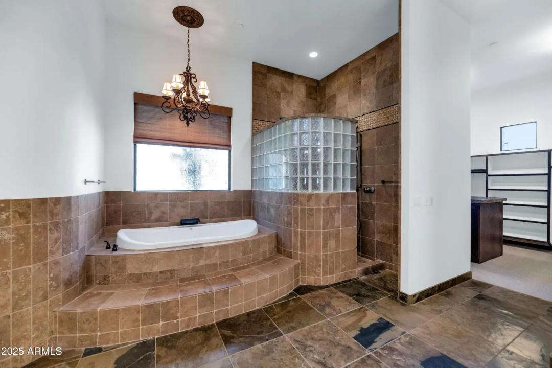 Real Estate Picture 16