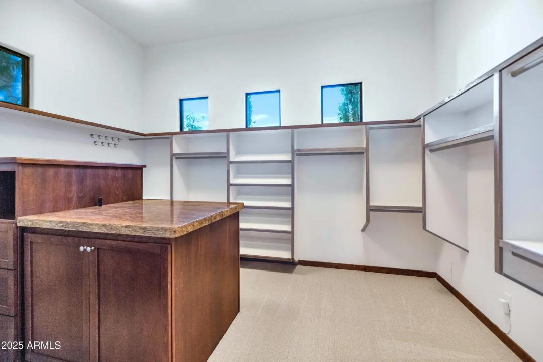 Real Estate Picture 18