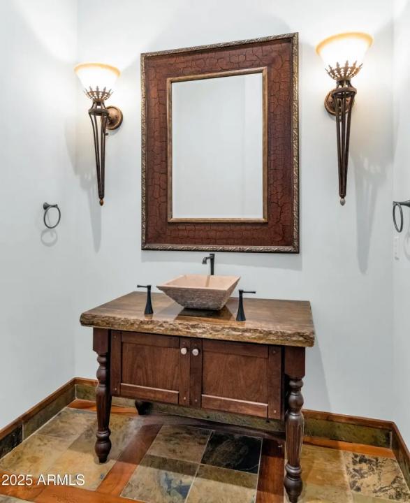 Real Estate Picture 21