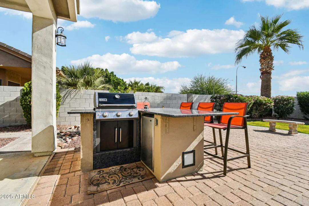 Real Estate Picture 32