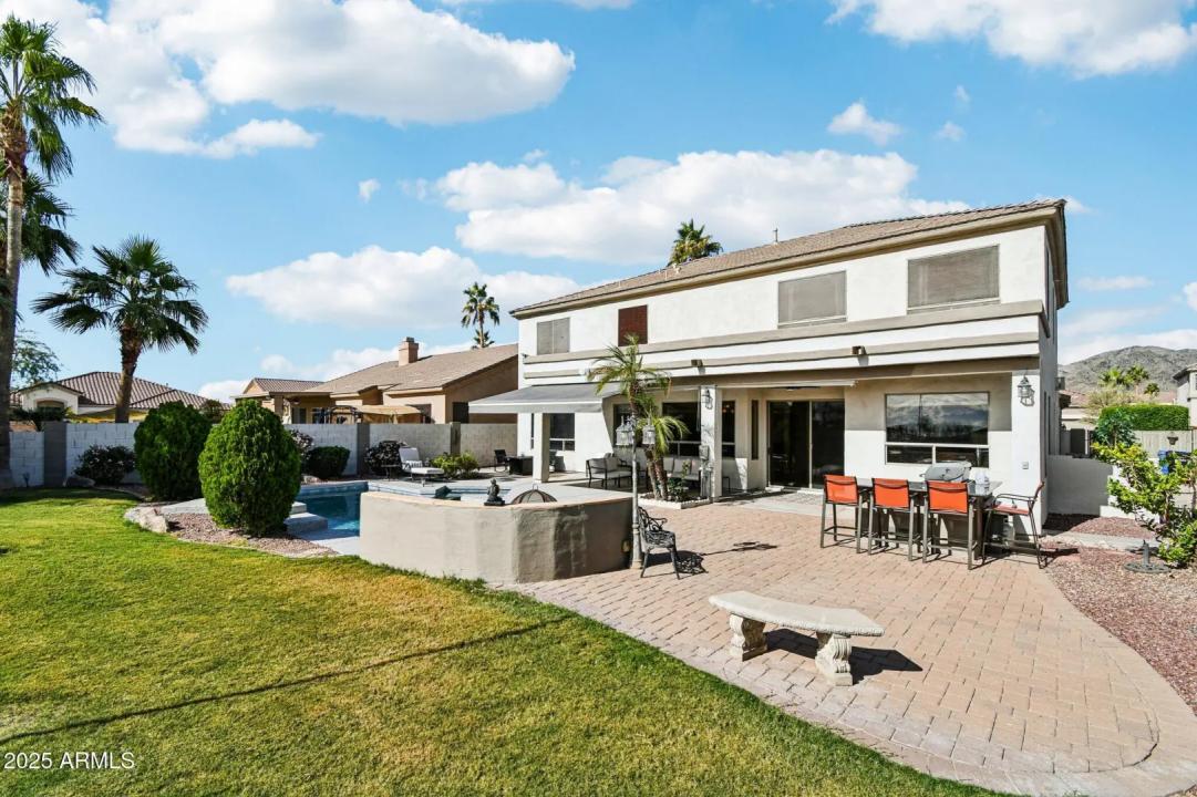 Real Estate Picture 30