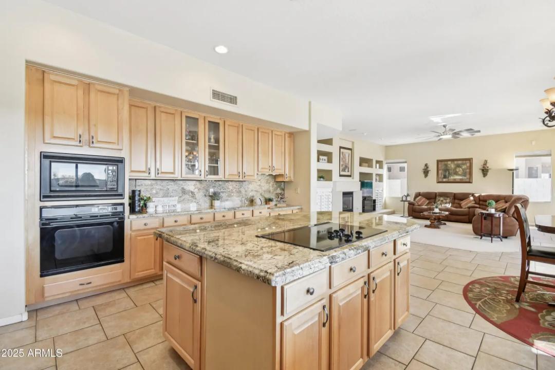 Real Estate Picture 11