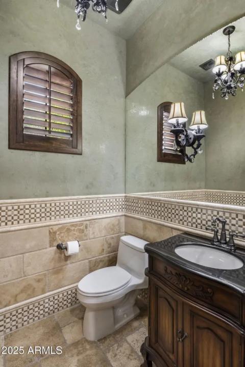 Real Estate Picture 25