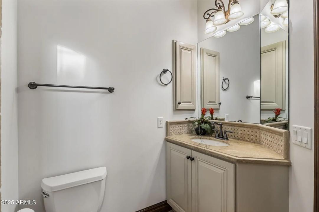 Real Estate Picture 28