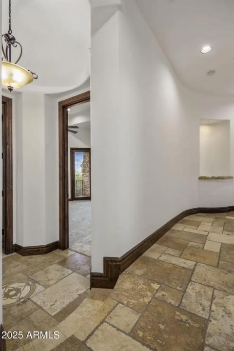 Real Estate Picture 32