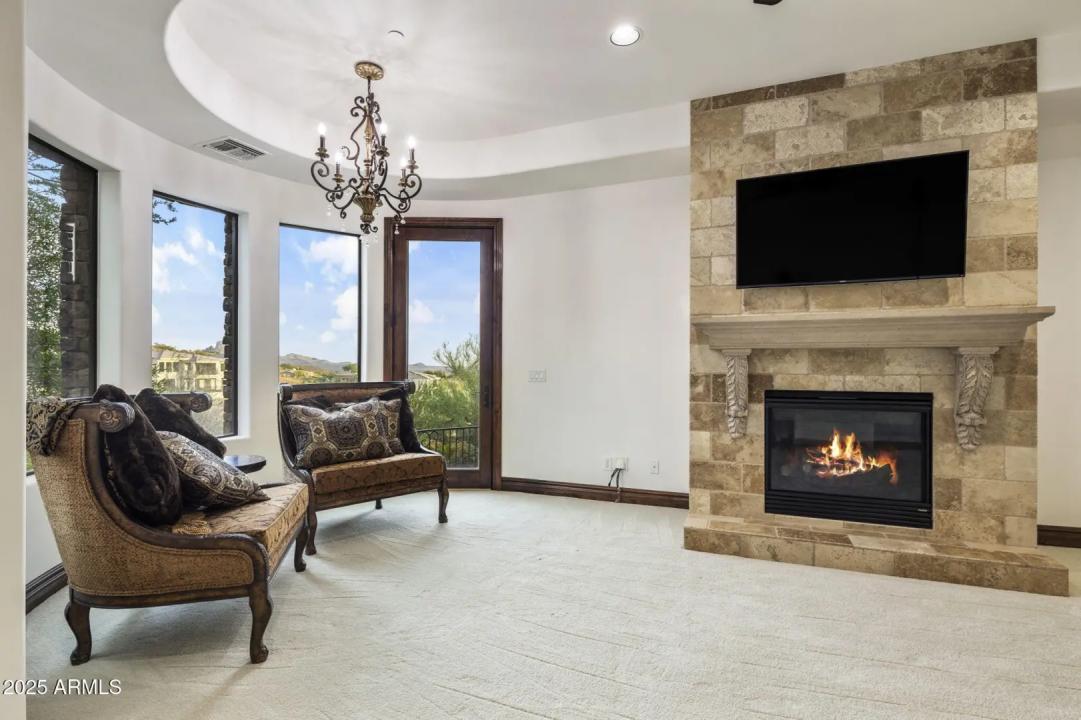 Real Estate Picture 43