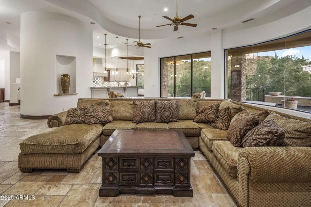 Real Estate Picture 21