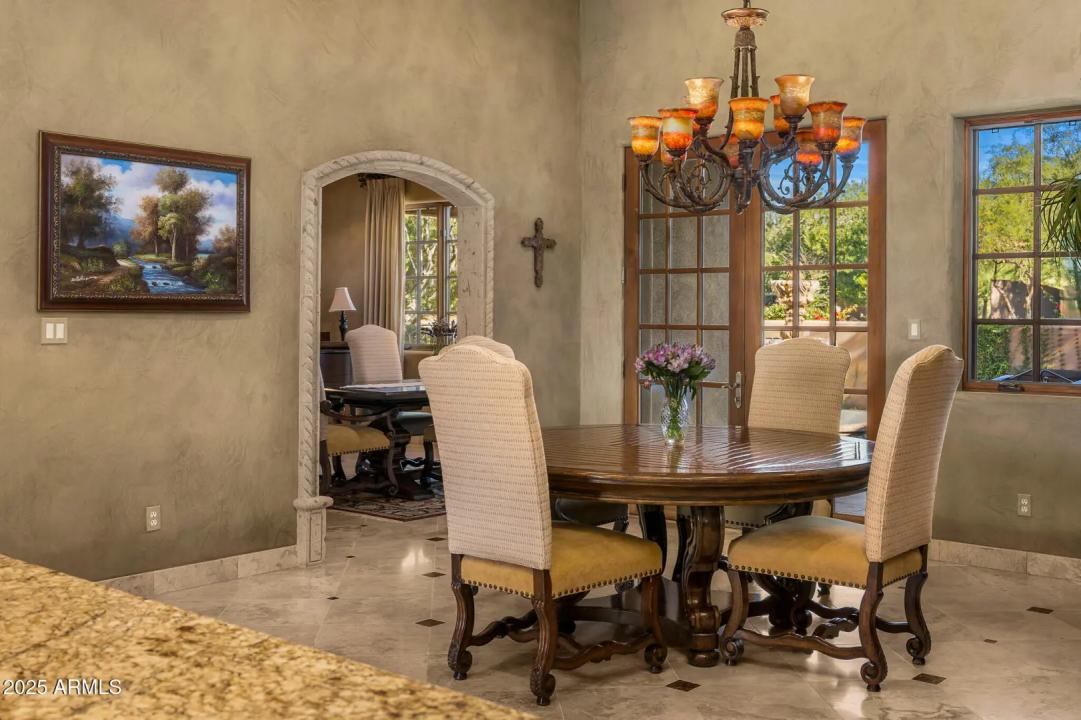 Real Estate Picture 9