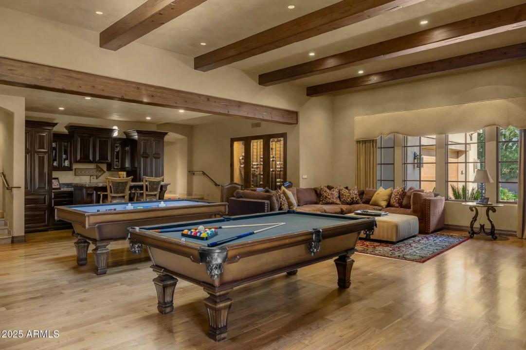 Real Estate Picture 11