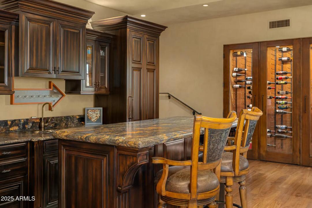 Real Estate Picture 12