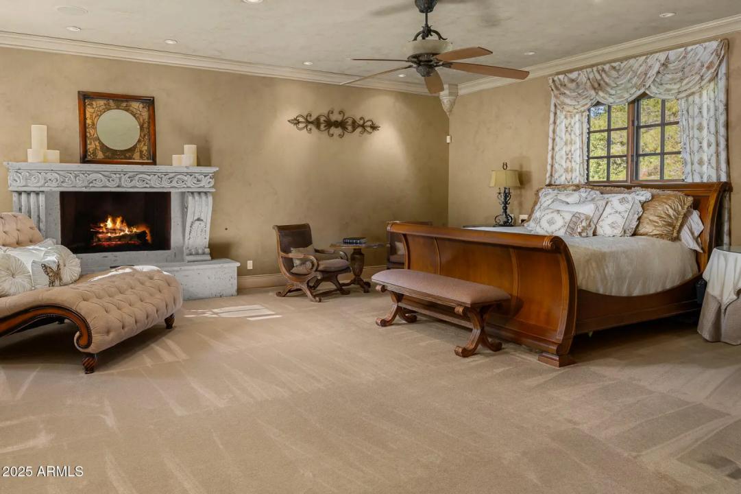 Real Estate Picture 16