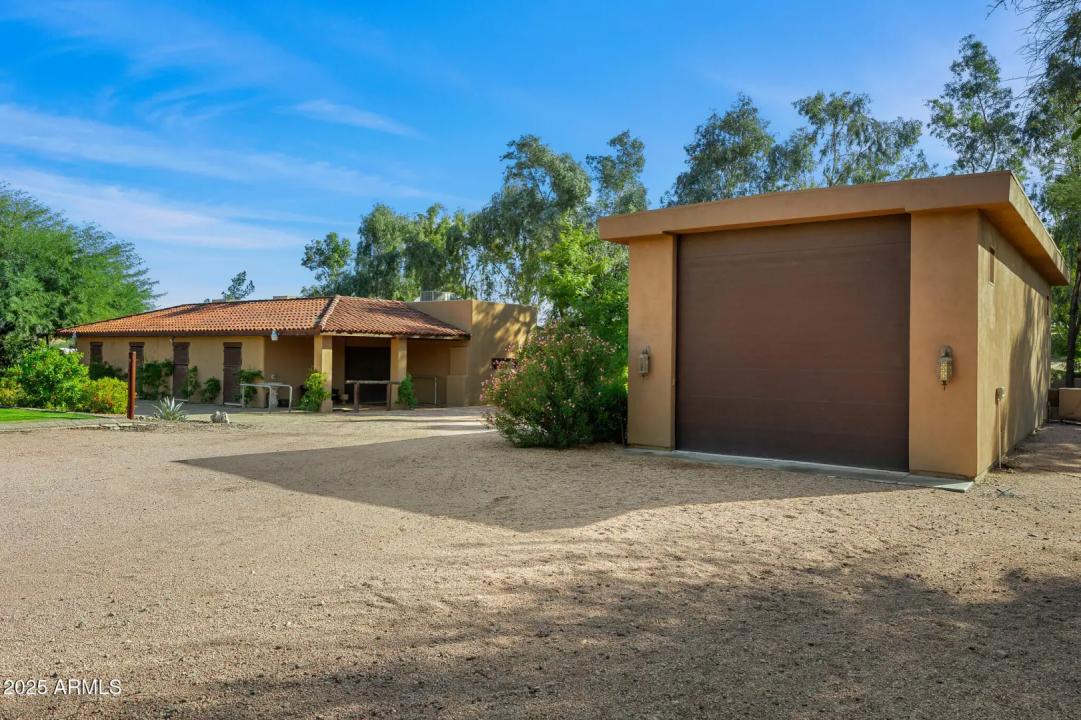 Real Estate Picture 39