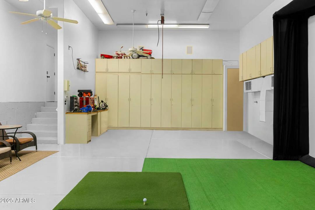 Real Estate Picture 50