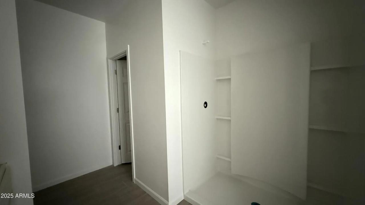 Real Estate Picture 16