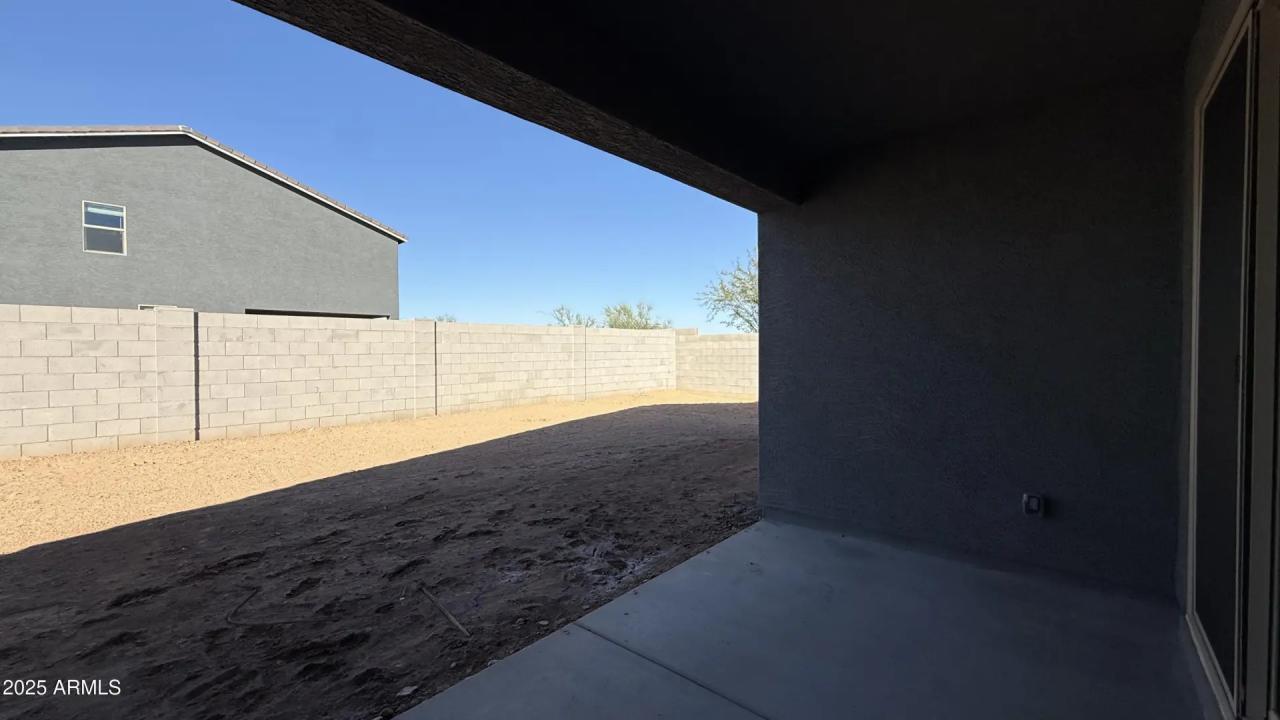 Real Estate Picture 22