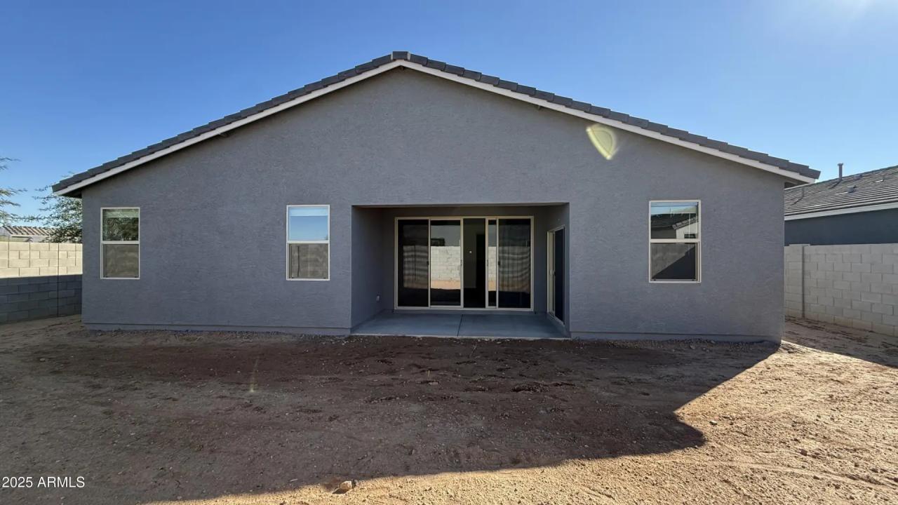 Real Estate Picture 23