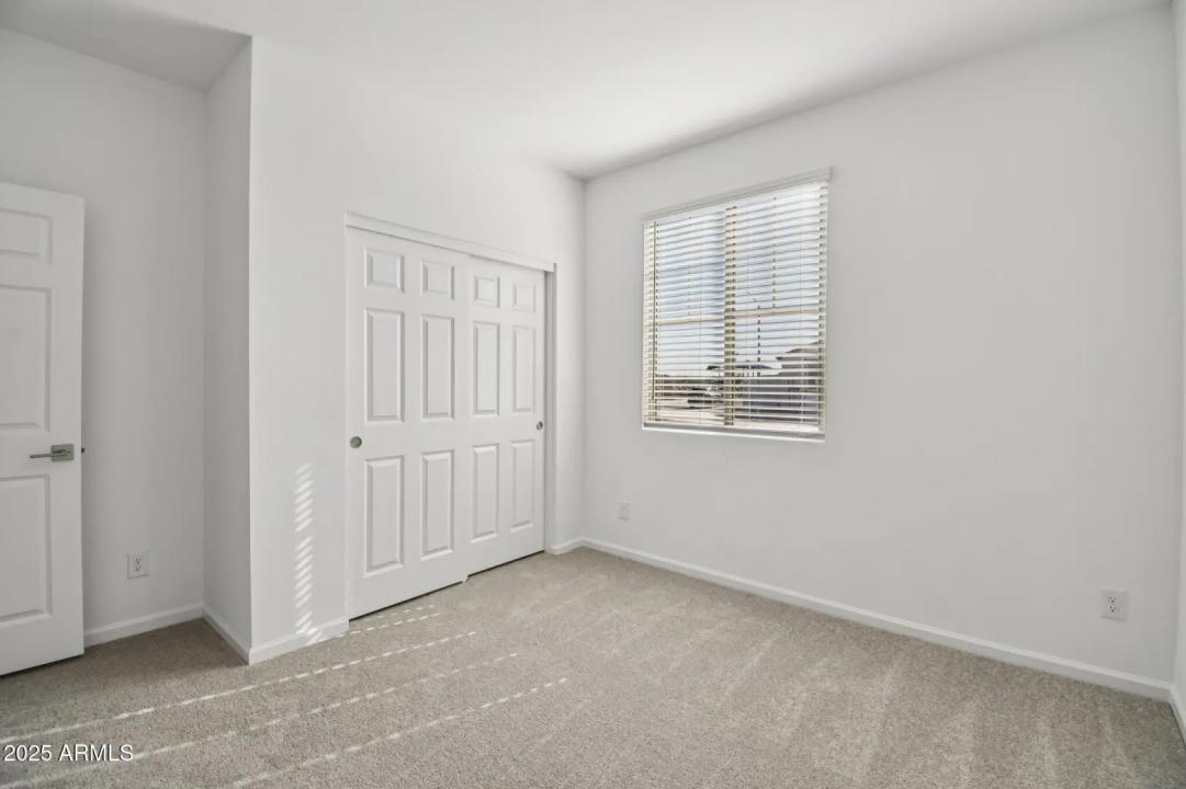 Real Estate Picture 13