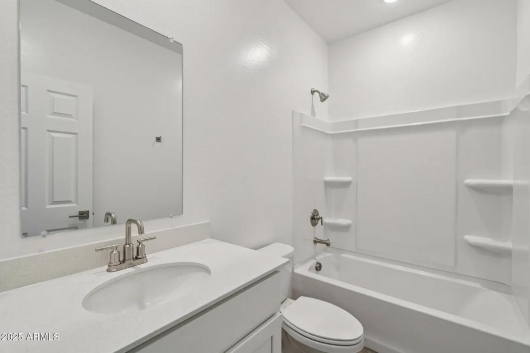 Real Estate Picture 29