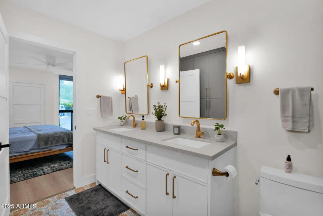 Real Estate Picture 32