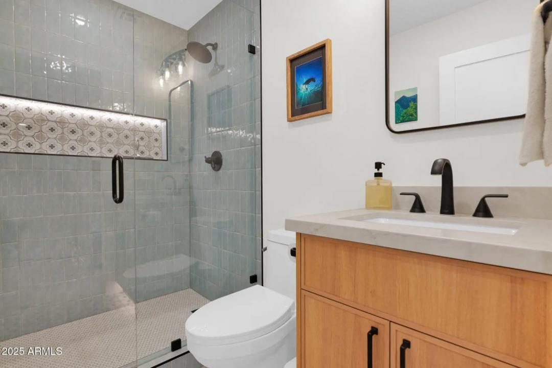 Real Estate Picture 37