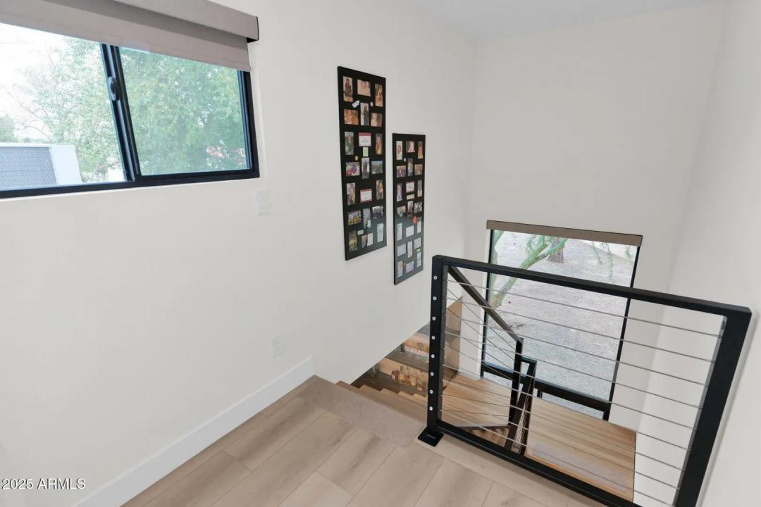 Real Estate Picture 23