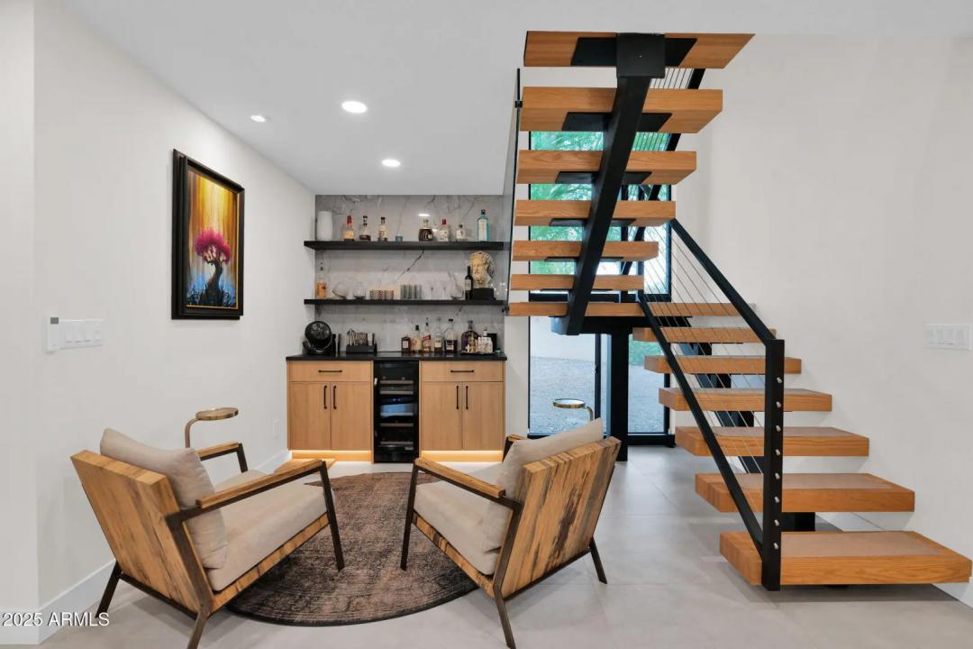 Real Estate Picture 20