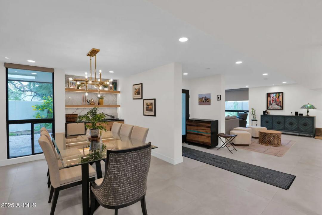 Real Estate Picture 18