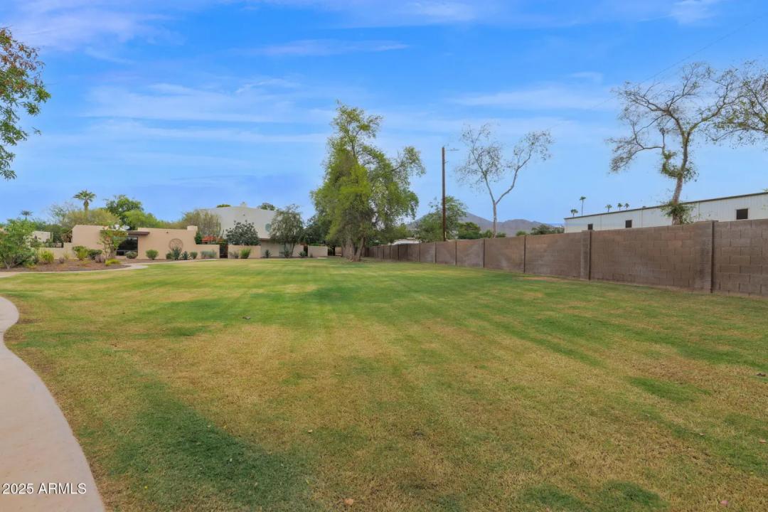 Real Estate Picture 39