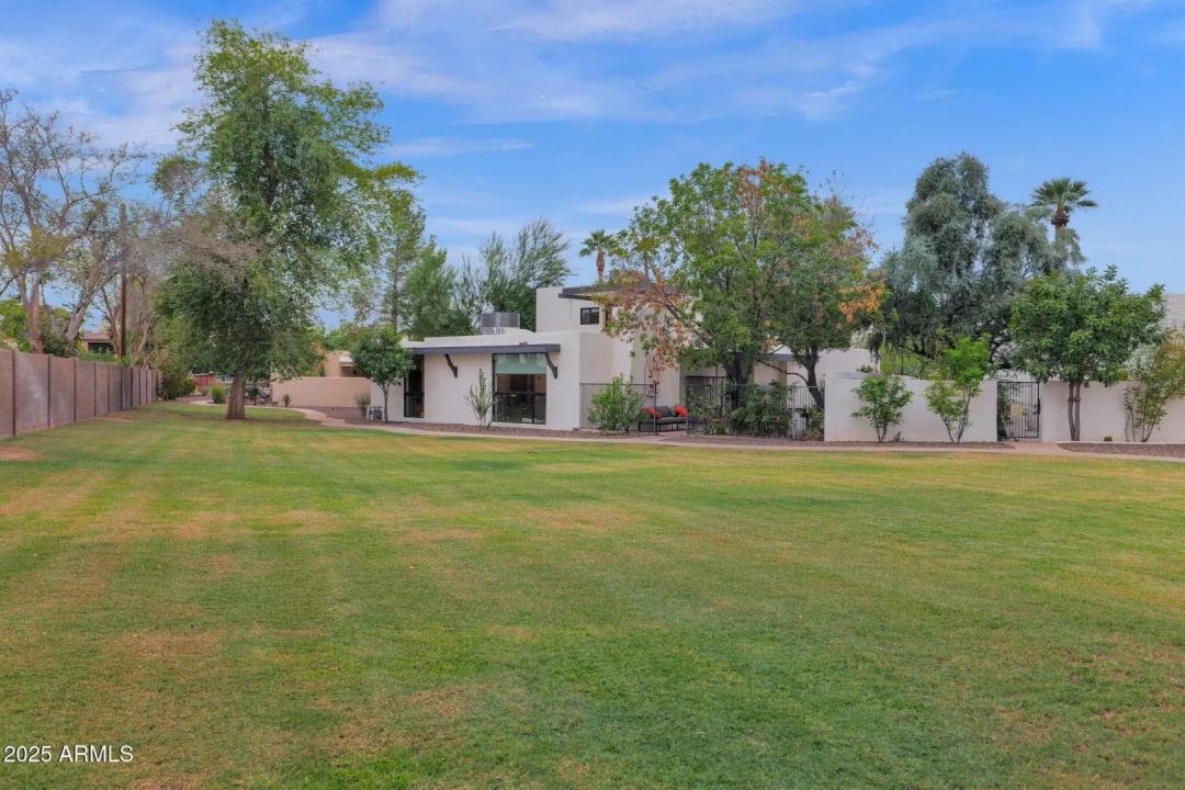 Real Estate Picture 40