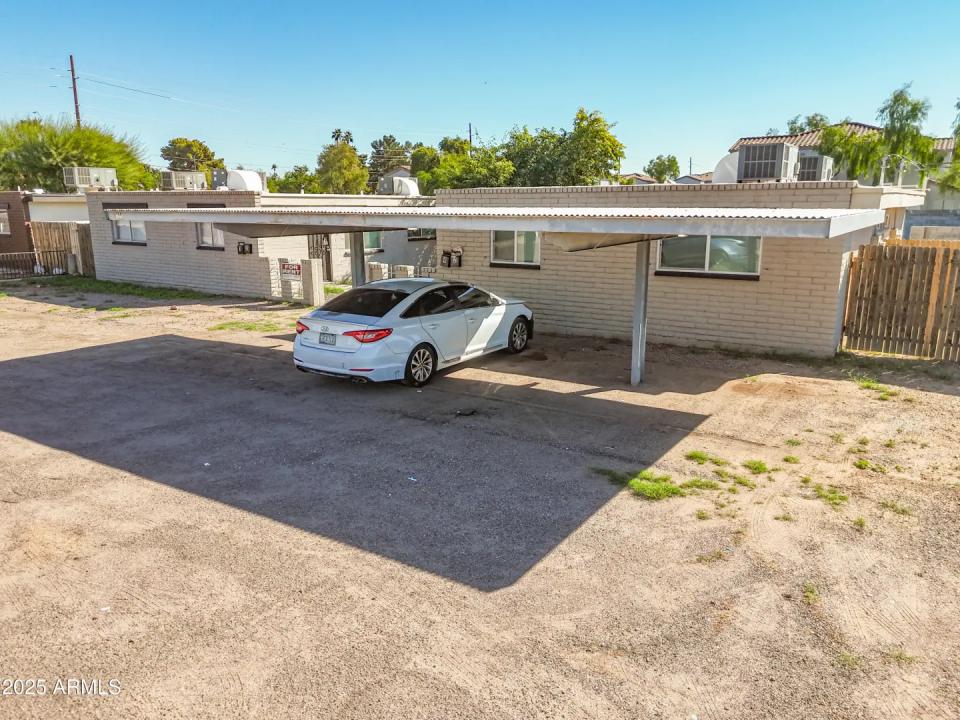 Real Estate Picture 21