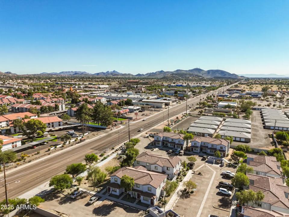 Real Estate Picture 23