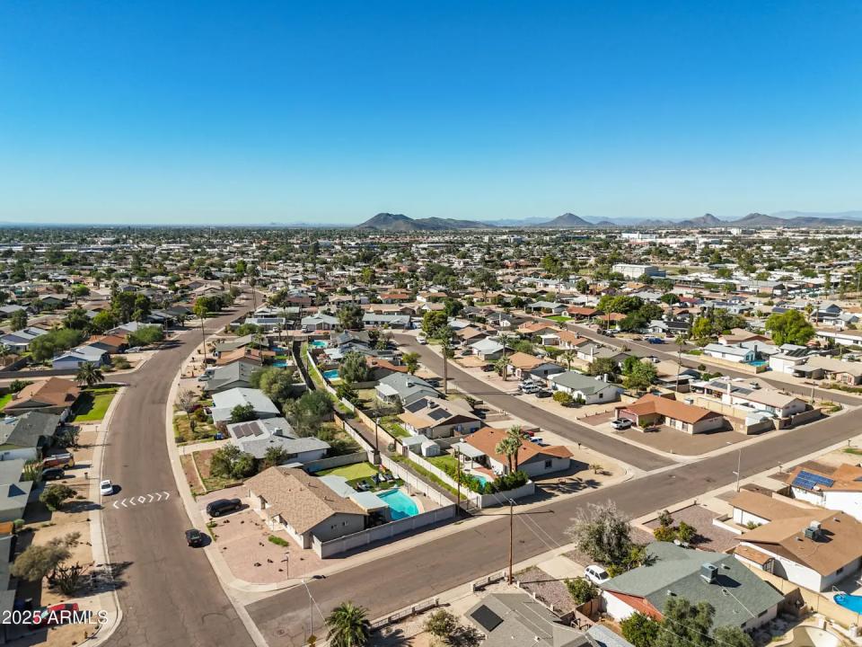 Real Estate Picture 26