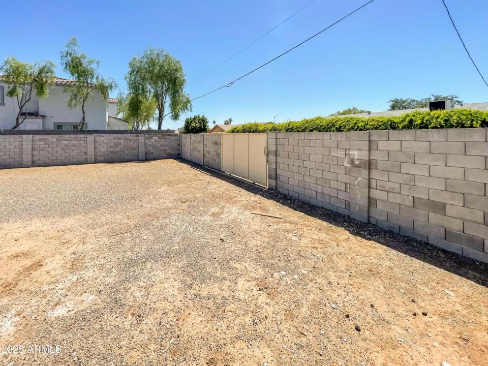 Real Estate Picture 36